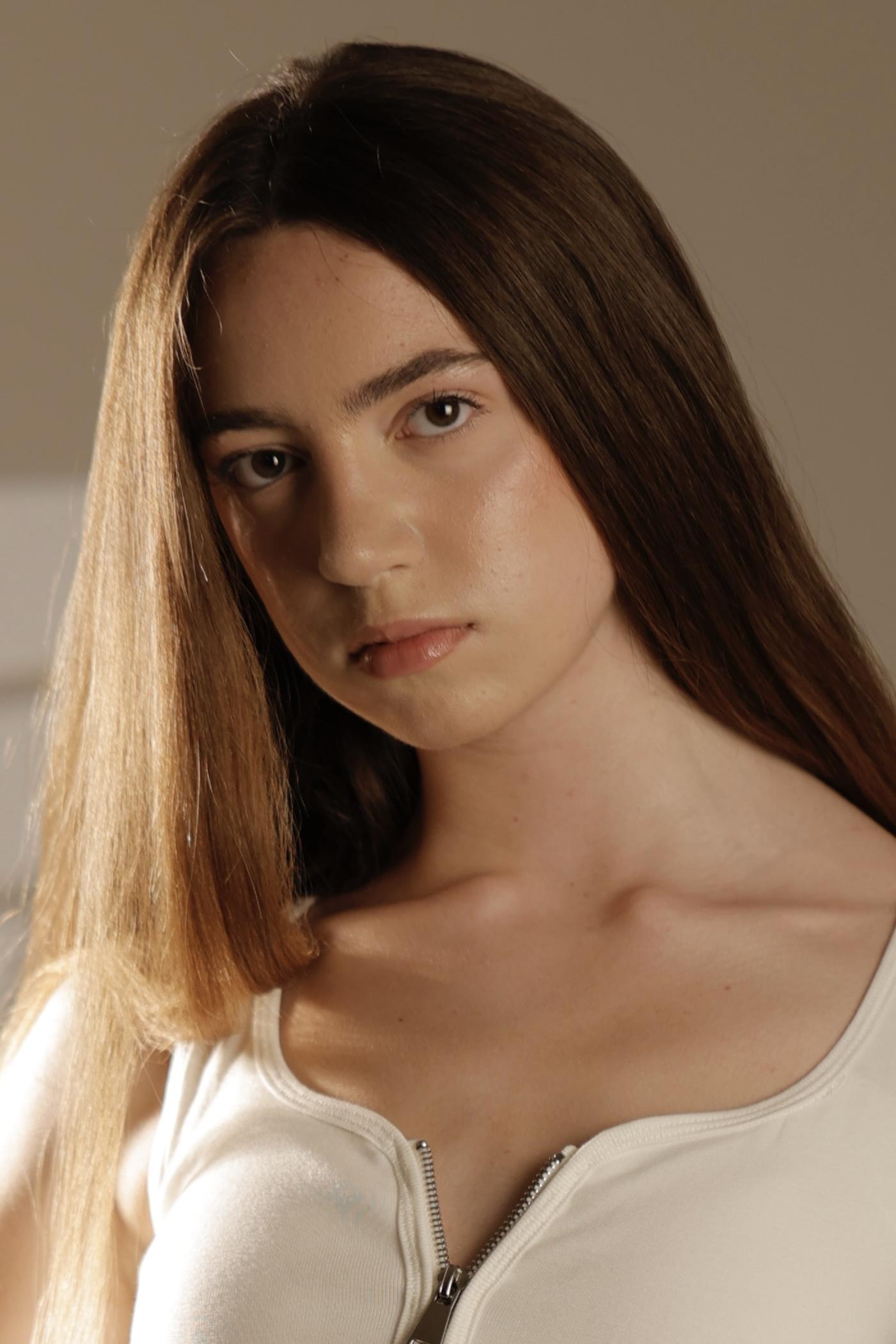 Profile photo of Ell