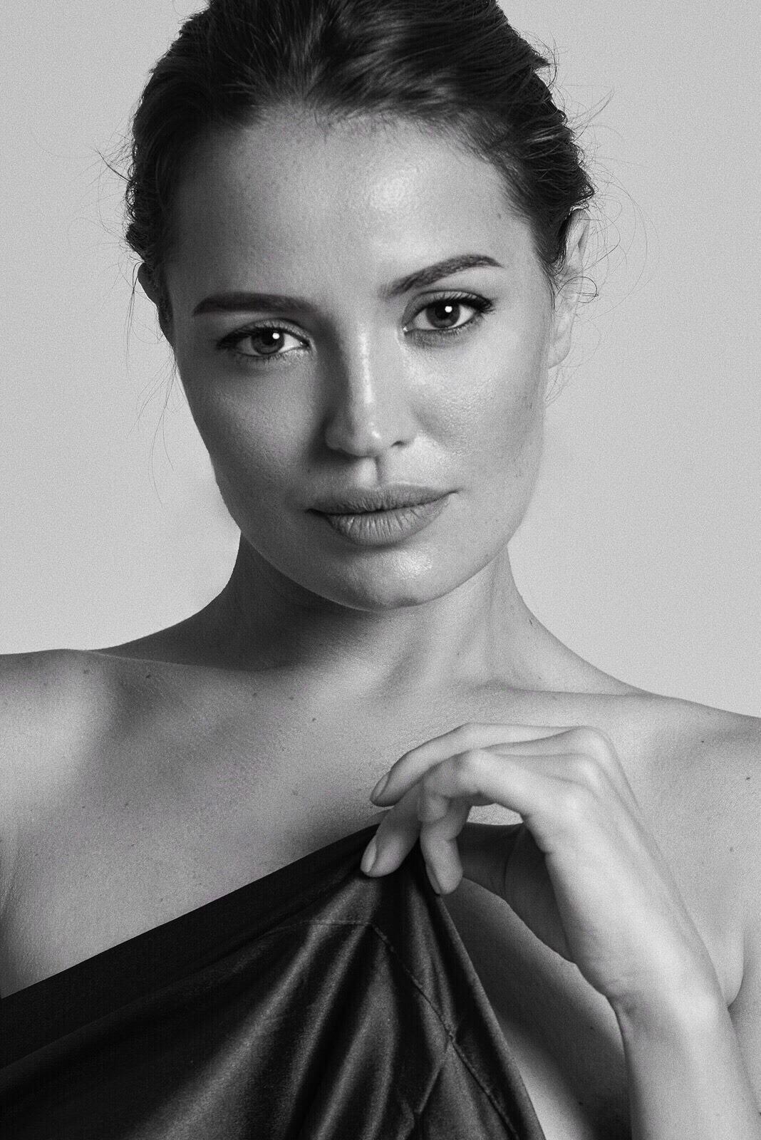 Profile photo of Ele