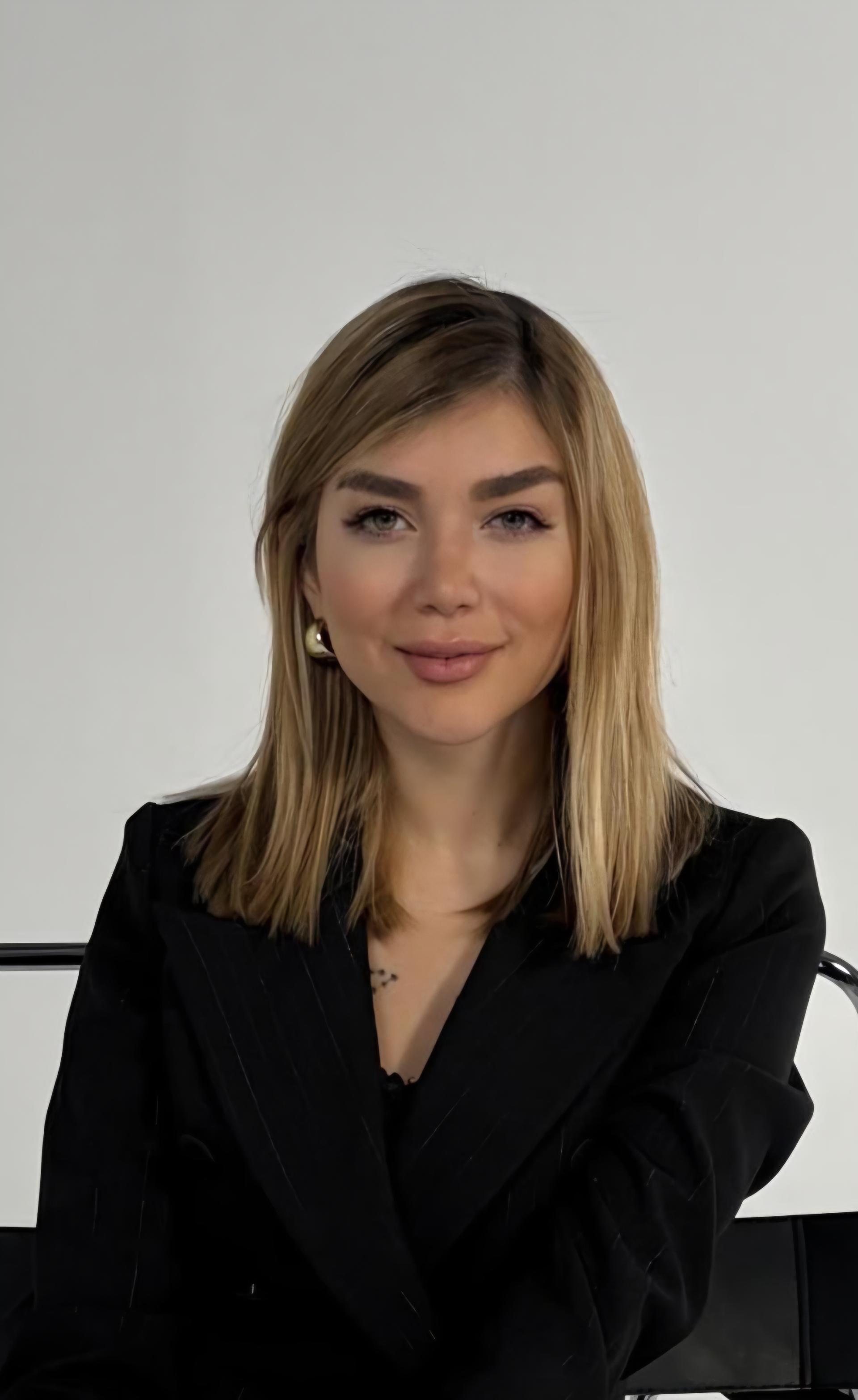 Profile photo of Shi